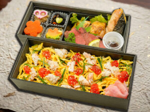 鯛ほぐし筋子寿司二段重